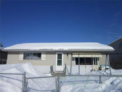 552 6TH STREET E, Prince Albert, Saskatchewan S6V 0N4, Canada