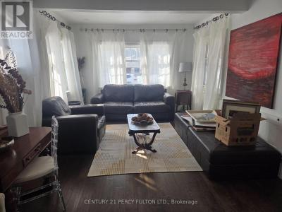 61 GIBBONS STREET, Oshawa (mclaughlin), Ontario L1J 4Y1, Canada