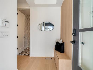 359 LAVAL STREET, Coquitlam, Colombie-Britannique V3K 4W7, Canada