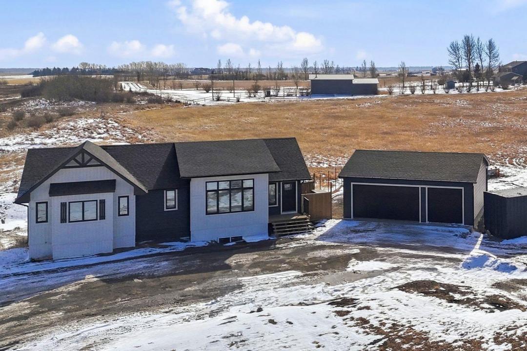 32105 HIGHWAY 543 E, Rural Foothills County, Alberta T1V 1M4, Canada