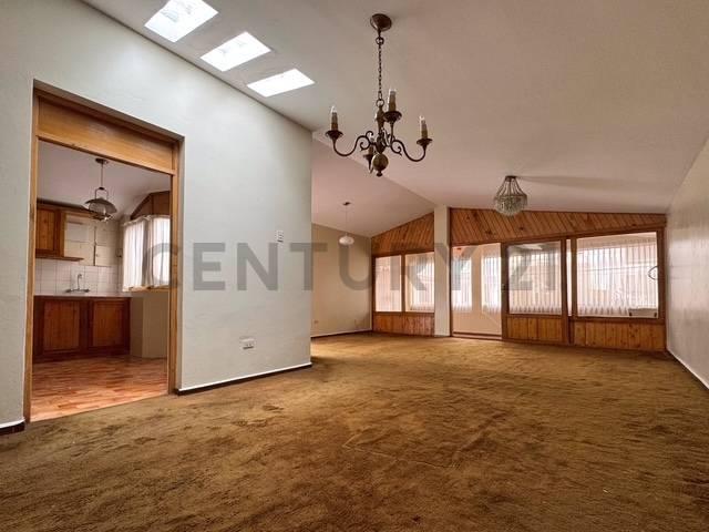 A-15 B, Urb. Los Guindos , Arequipa, Arequipa 00001, Peru