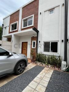 Chulupies entre Aztecas y Comanches 1, Luque, Central 00001, Le Paraguay