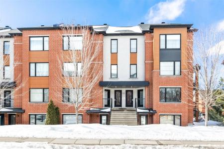 8350  Rue de Londres, Brossard, Quebec J4Y 0N1, Kanada