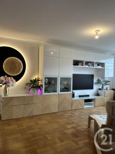 Fontainebleau, Île-de-France 77300, Pháp