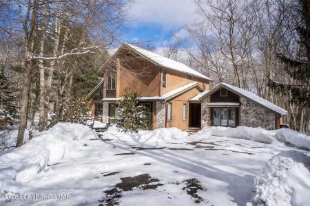 143 Moseywood Rd, Lake Harmony, Pennsylvania 18624, USA