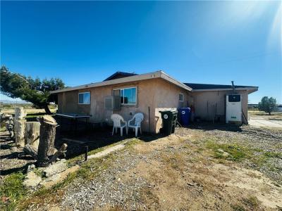 15026 Richmond, Victorville, California 92394, USA