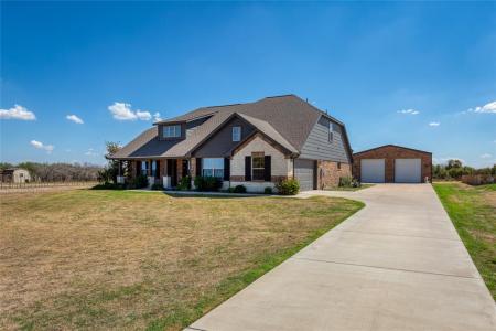 3841 J E Woody Road, Springtown, Texas 76082, USA