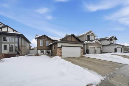 14 THOMAS PLACE, Red Deer, ألبرتا T4P 0L7, كندا 