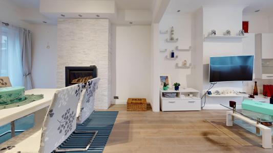 Apartment 4, 15, New Home, United Kingdom