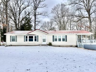 5482 Circle Drive, Reading, Michigan 49274, USA