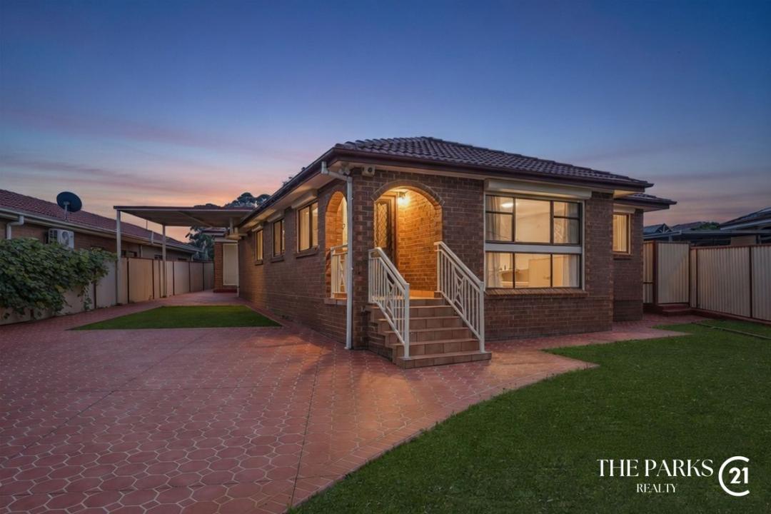 15 and 15a Quarry Road, Bossley Park, NSW 2176, Austrália