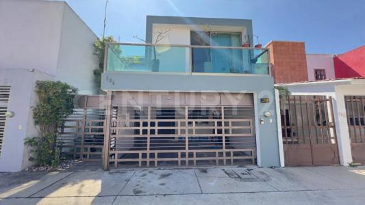 Circuito Roma 154,, Villahermosa Centro, Tabasco 86039, Meksyk