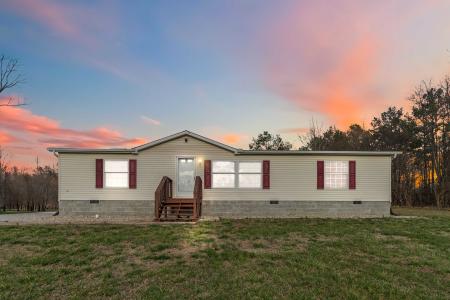 392 Upper Raccoon Creek Road, London, Kentucky 40741, USA