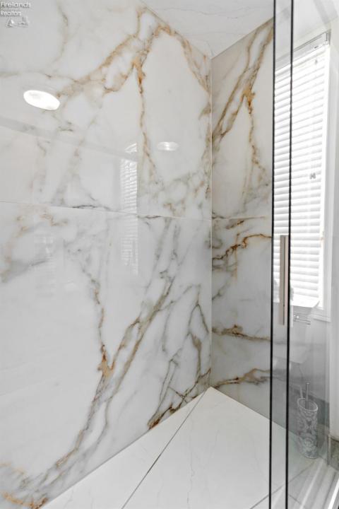 4333 Marin Woods #A, Port Clinton, Ohio 43452, USA