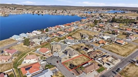 14758 Bristol, Helendale, Kalifornia 92342, USA