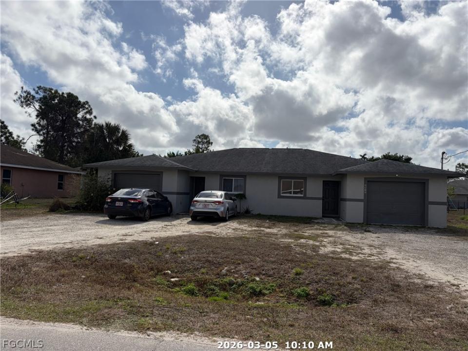 2439 Richard Avenue S, Lehigh Acres, 佛罗里达州 33973, 美国