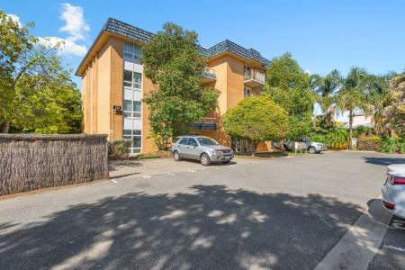 12/15 Byron Street, Glenelg, SA 5045, Australia