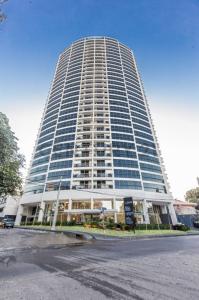 SANTA TERESA Y CORONEL CABRERA , Ycuá Satí, Asunción 00001, Paraguay