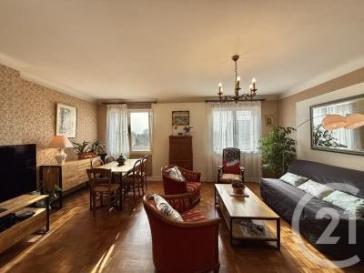 Moulins, Auvérnia 03000, França