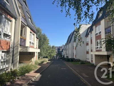 Avon, Île-de-France 77210, France