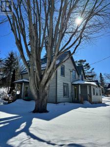 1647 COUNTY 10 ROAD, Prince Edward County (athol Ward), Ontario K0K 1P0, Canada