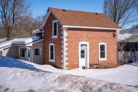 15 ELLEN STREET, Grey Highlands, Ontario N0C 1E0, Canada