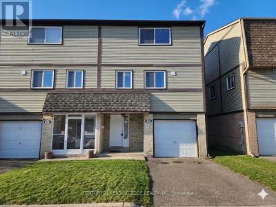 12 NEW PORT WAY, Markham (thornhill), Ontario L3T 2N2, Canada