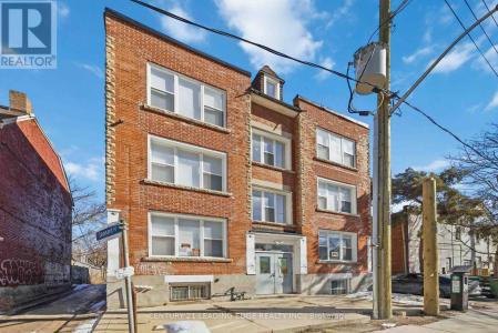 1A LEONARD AVENUE, Toronto (kensington-chinatown), Ontario M5T 2P8, Kanada