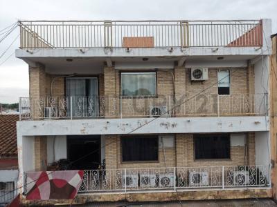 Pinozá, Asunción 00001, Le Paraguay