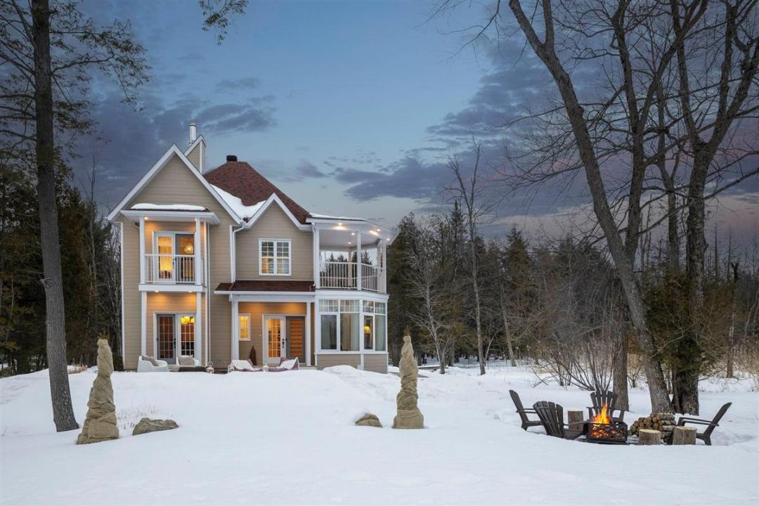 309 Ch. du Nordet, Magog, Quebec J1X 0M8, Canadá