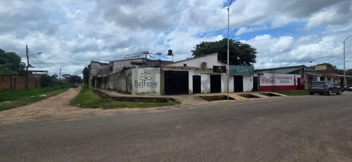 C/ SÉCURE, ENTRE MOSETENES Y ROGAGUADO , 4 De Febrero, Beni 00001, Bolívia