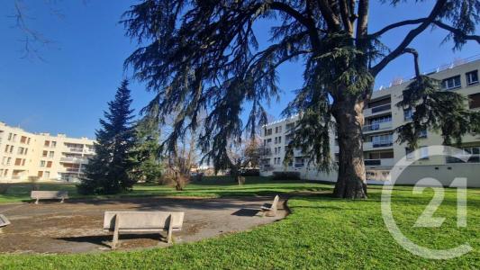 Genay, Rhône-Alpes 69730, France