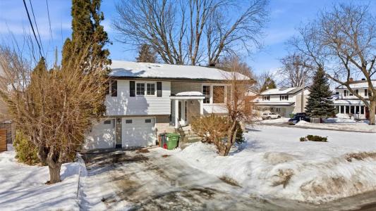 4570  Rue de Namur, Montréal (Pierrefonds-Roxboro), Quebec H9A 2S1, Canadá