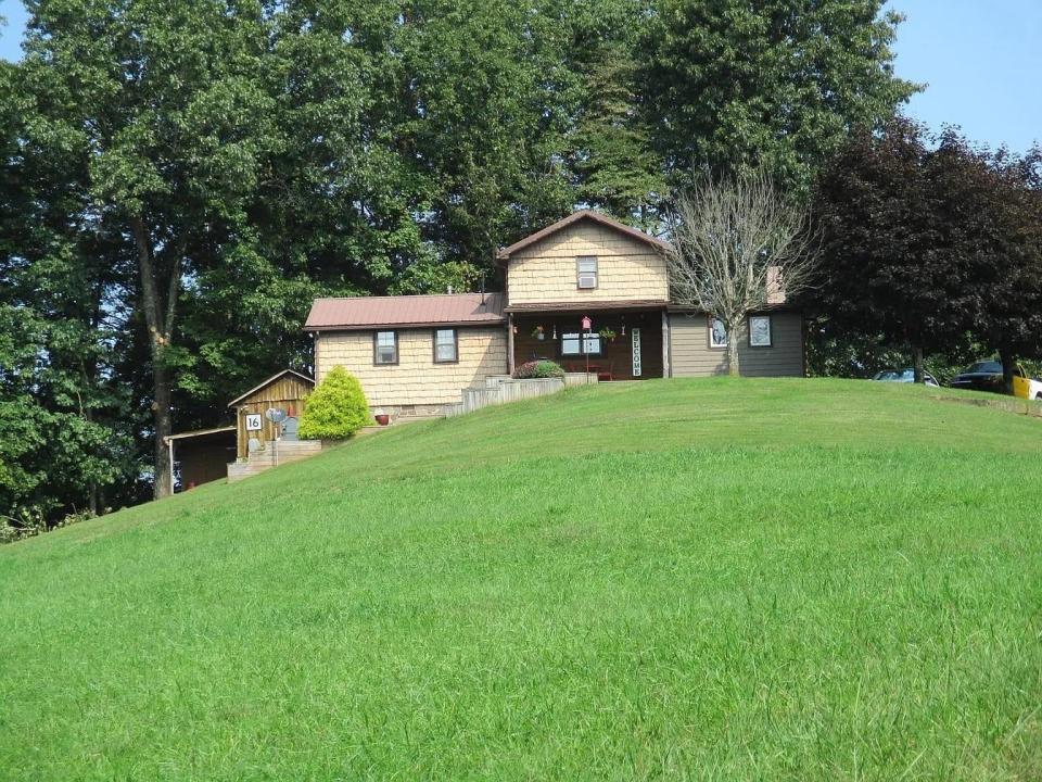 702 Kight Ward Rd, Grantsville, West Virginia 26147, USA