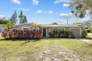 907 Antigua Avenue, Fort Pierce, Florida 34982, USA