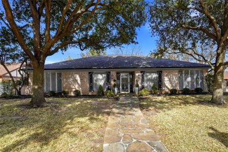 200 Hillview Drive, Hurst, Texas 76054, États-Unis