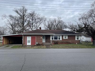 1804 W Copeland Street, Marion, Illinois 62959, USA