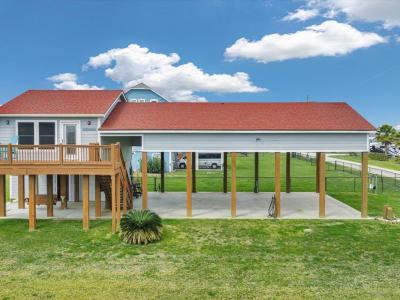 979 Sea Spray Drive, Crystal Beach, Texas 77650, USA