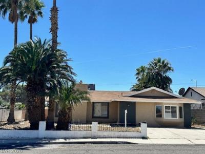 3905 Calle De Este, Las Vegas, Nevada 89121, USA