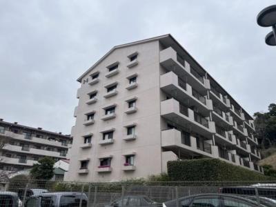 杉田坪呑, 磯子杉田台団地3街区5号棟, 横浜市磯子区, Kanagawa 235-0034, Japan