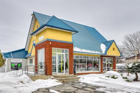 4564-4564A  Boul. St-Joseph, Drummondville, Quebec J4T 1S5, Canada