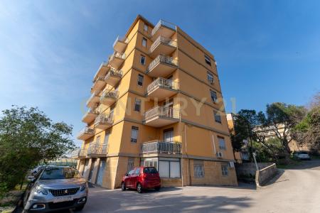 Via Novaluce, Tremestieri Etneo, Sicilia 95030, İtalya