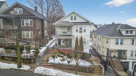 53 Sycamore, Everett, Massachusetts 02149, États-Unis