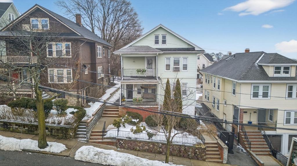 53 Sycamore, Everett, Massachusetts 02149, USA