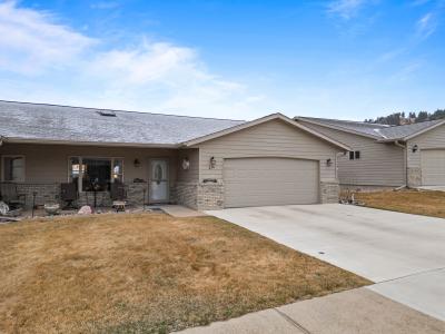 214 Yellowstone Place, Spearfish, SD 57783, USA