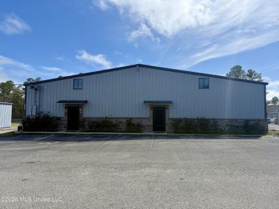 12483 Dedeaux Road, Gulfport, 미시시피 39503, 미국