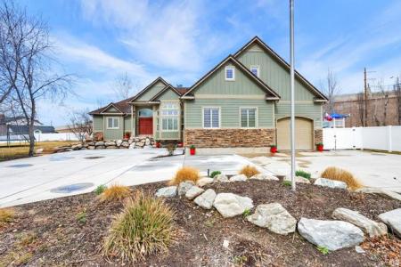 136 N 700 W, Kaysville, Utah 84037, HOA KỲ