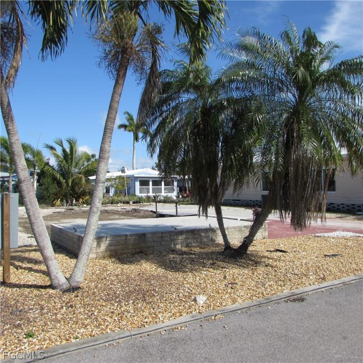 4958 Mullette Lane, St James City, Florida 33956, USA