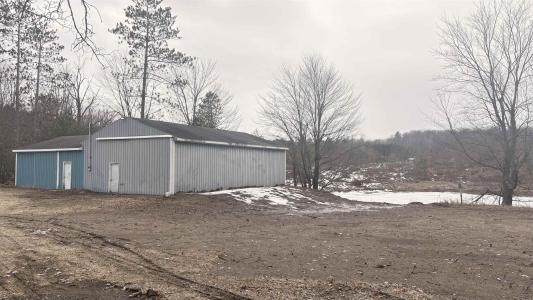 731 N Harding, Harrison, Michigan 48625, USA