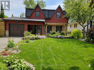 205 KEEWATIN STREET, Oshawa (donevan), オンタリオ L1H 6Z5, カナダ